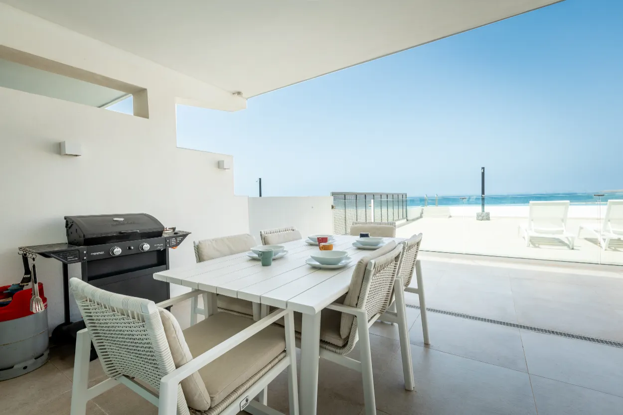 Vista del Silencio - terrace-dining-table-and-bbq